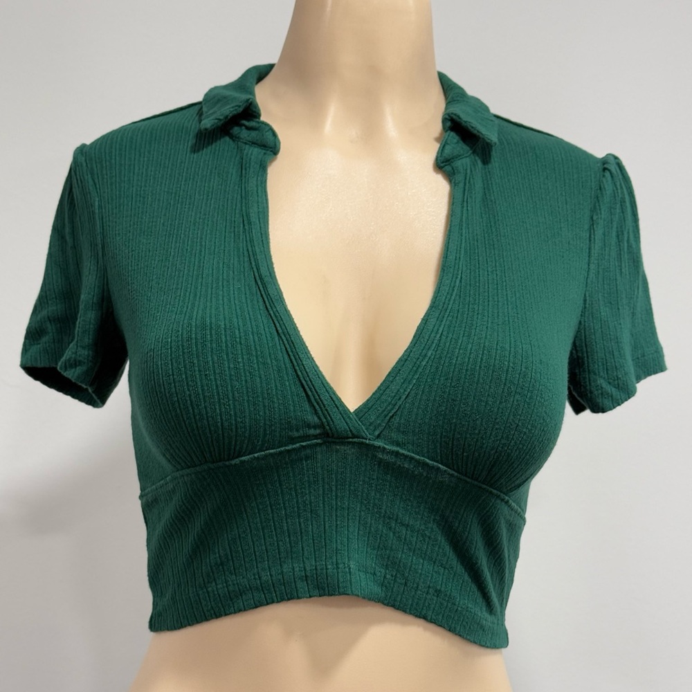 Free People Top Women's Green Melodie Cropped Tee Deep V-neck Ribbed Size XS